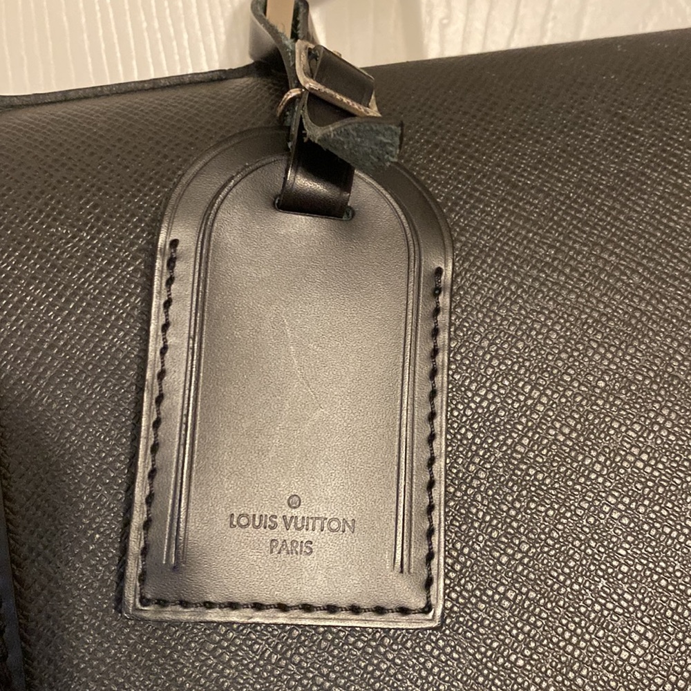 Louis Vuitton Taiga Leather Gibeciere Garment/Travel Bag W/COA - Picture 6 of 17